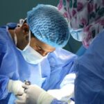 Adipositas und bariatrische Chirurgie: Studie zur Sicherheit und Risiken der Methoden