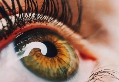 Augenerkrankungen: Was ist ein Makulaforamen?