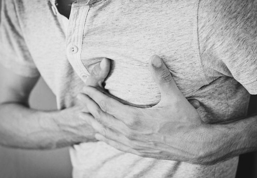 Ist es ein Herzinfarkt oder eine Panikattacke - was ist der Unterschied?