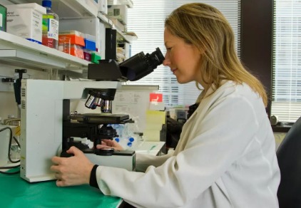 Hautkrebs-Studie: Forscher entdecken Wirkstoff der vor Melanomen schützt
