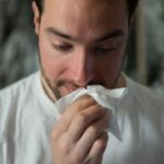 Nasenspülung: Wie lässt sich Nasenschleim entfernen?