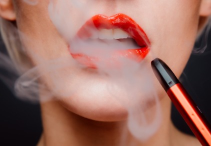 Sind E-Zigaretten genauso schädlich wie Tabak?