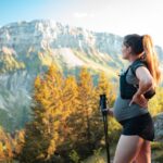 Schwangere Frau beim betreuten Sportprogramm, Beckenbodentraining und Ausdauerübungen