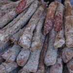 Gepökeltes Fleisch und Nitrate Chemische Prozesse hinter dem Darmkrebsrisiko